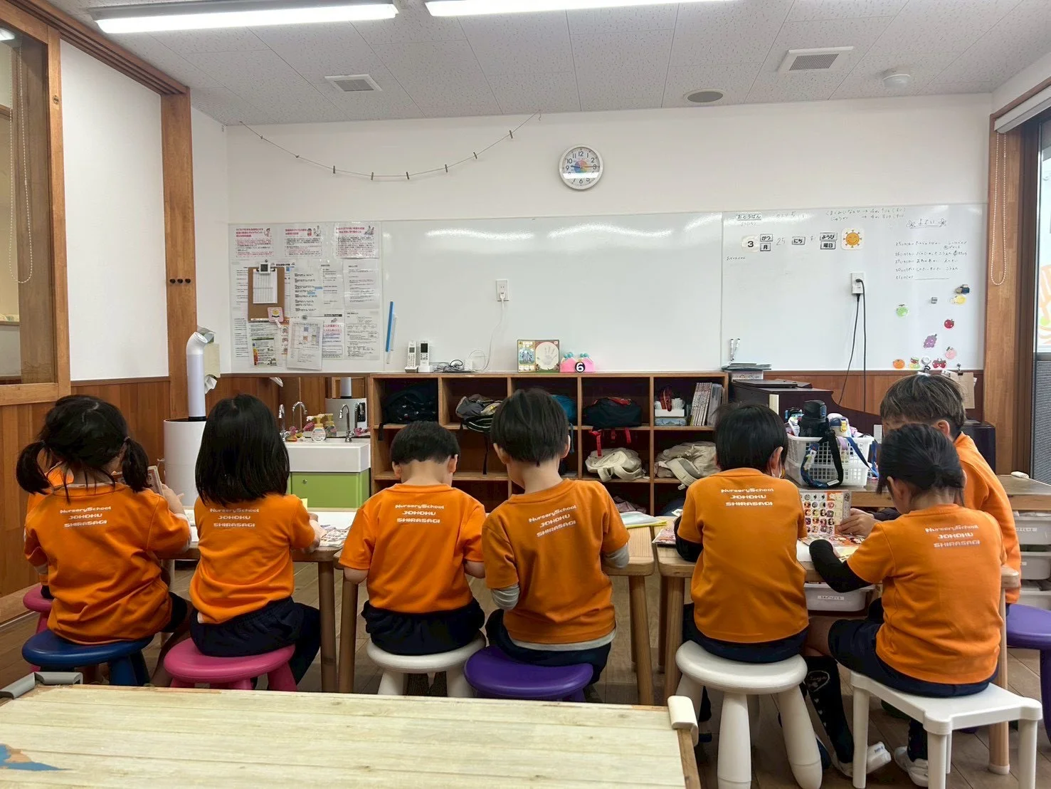 みんなで机に向かう時間