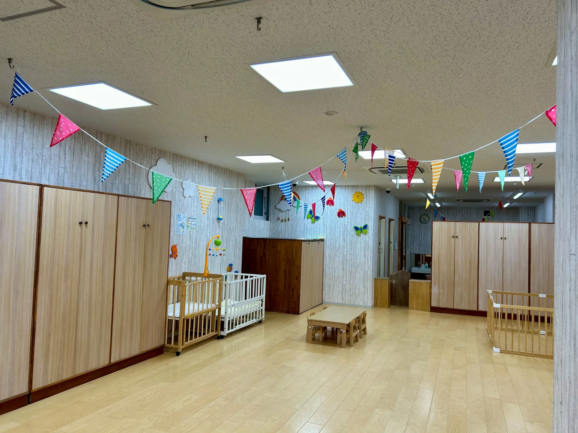 広々とした保育室